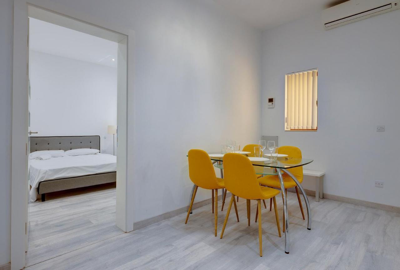 Modern Apartment In The Best Area Of สลีมา ภายนอก รูปภาพ