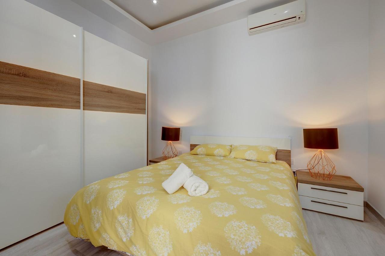 Modern Apartment In The Best Area Of สลีมา ภายนอก รูปภาพ
